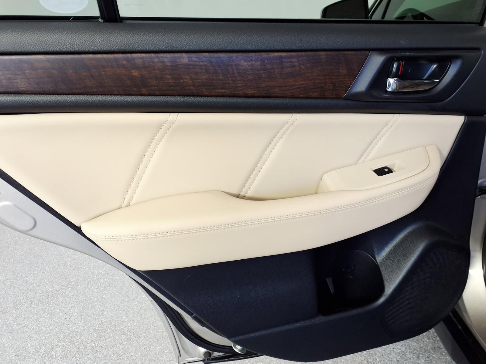 Used 2019 Subaru Outback 2.5i Limited AWD/4WD image 10
