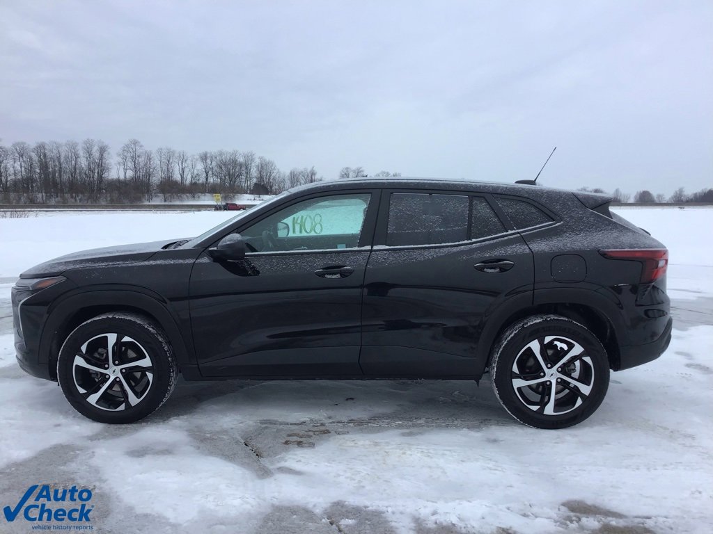 Used 2024 Chevrolet Trax RS w/ Driver Confidence Package image 8
