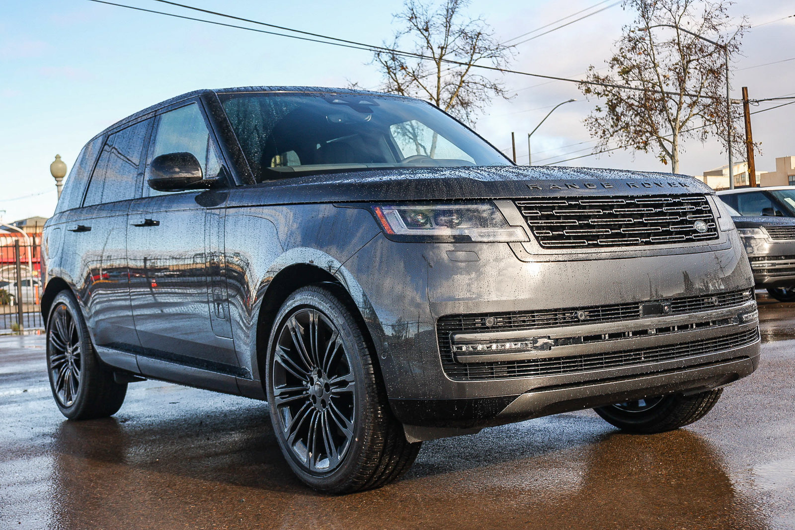 New 2026 Land Rover Range Rover SE AWD/4WD image 3
