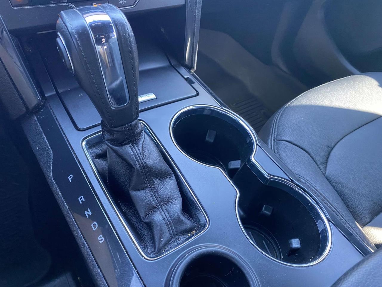 Used 2018 Ford Explorer XLT w/ Equipment Group 202A image 31