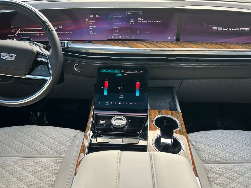 Used 2025 Cadillac Escalade ESV Premium Luxury Platinum image 12
