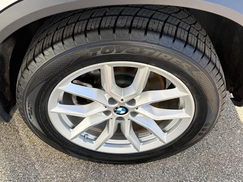Used 2023 BMW X5 xDrive40i AWD/4WD image 7