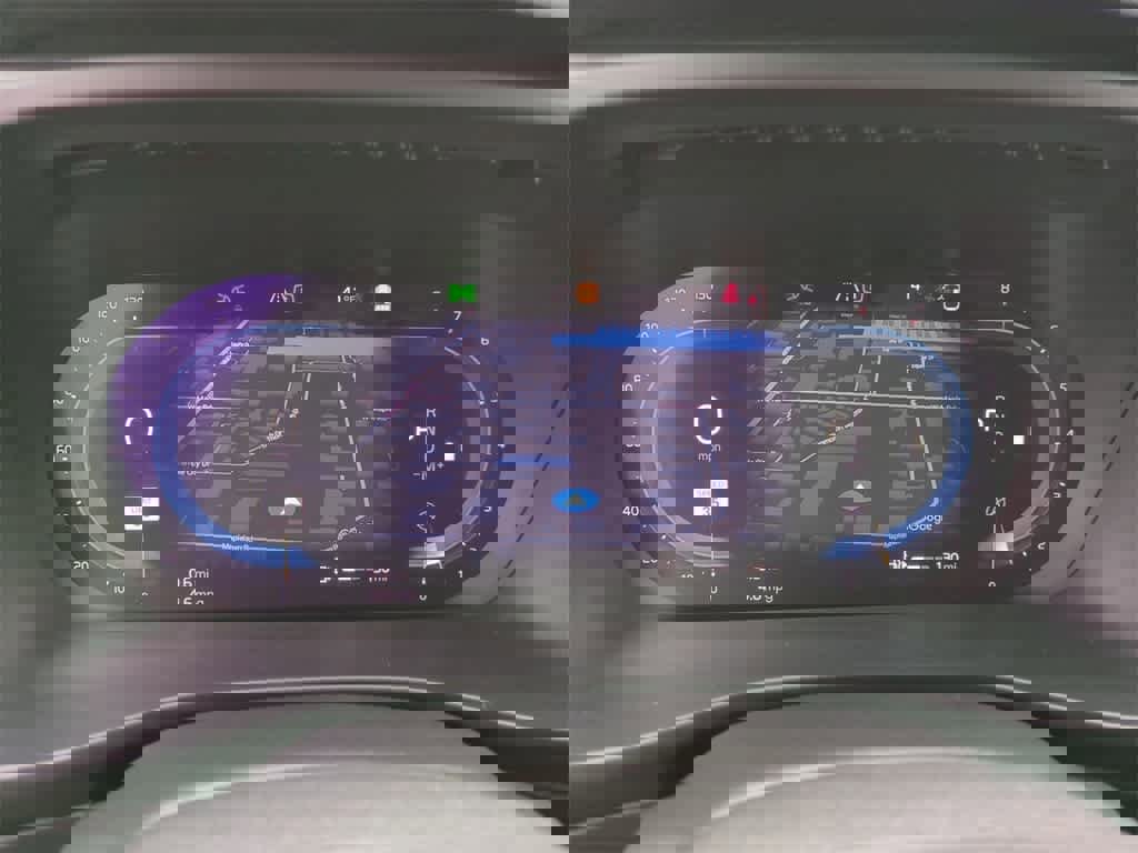 Used 2023 Volvo XC40 B5 Ultimate w/ Protection Package Premier image 26