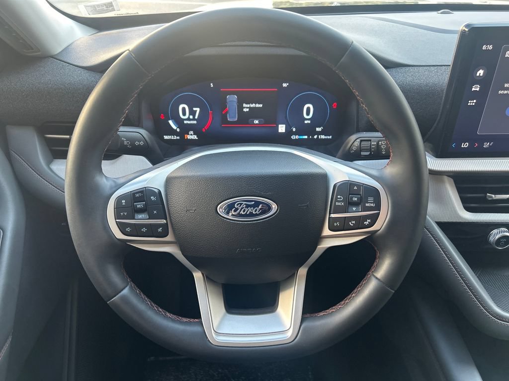 Used 2025 Ford Explorer Active w/ Active Comfort Package AWD/4WD image 17
