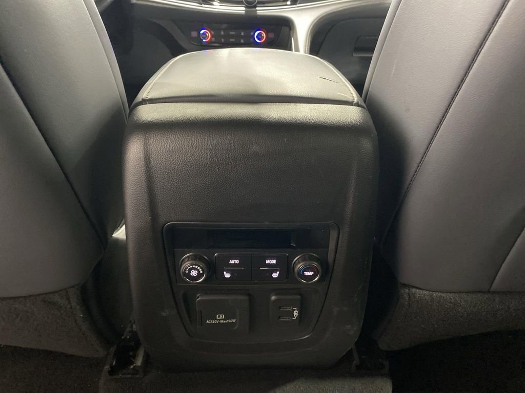 Used 2024 Buick Enclave Premium image 23
