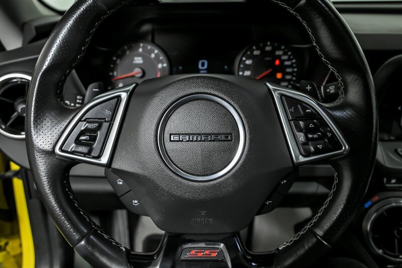 Used 2018 Chevrolet Camaro SS RWD image 21