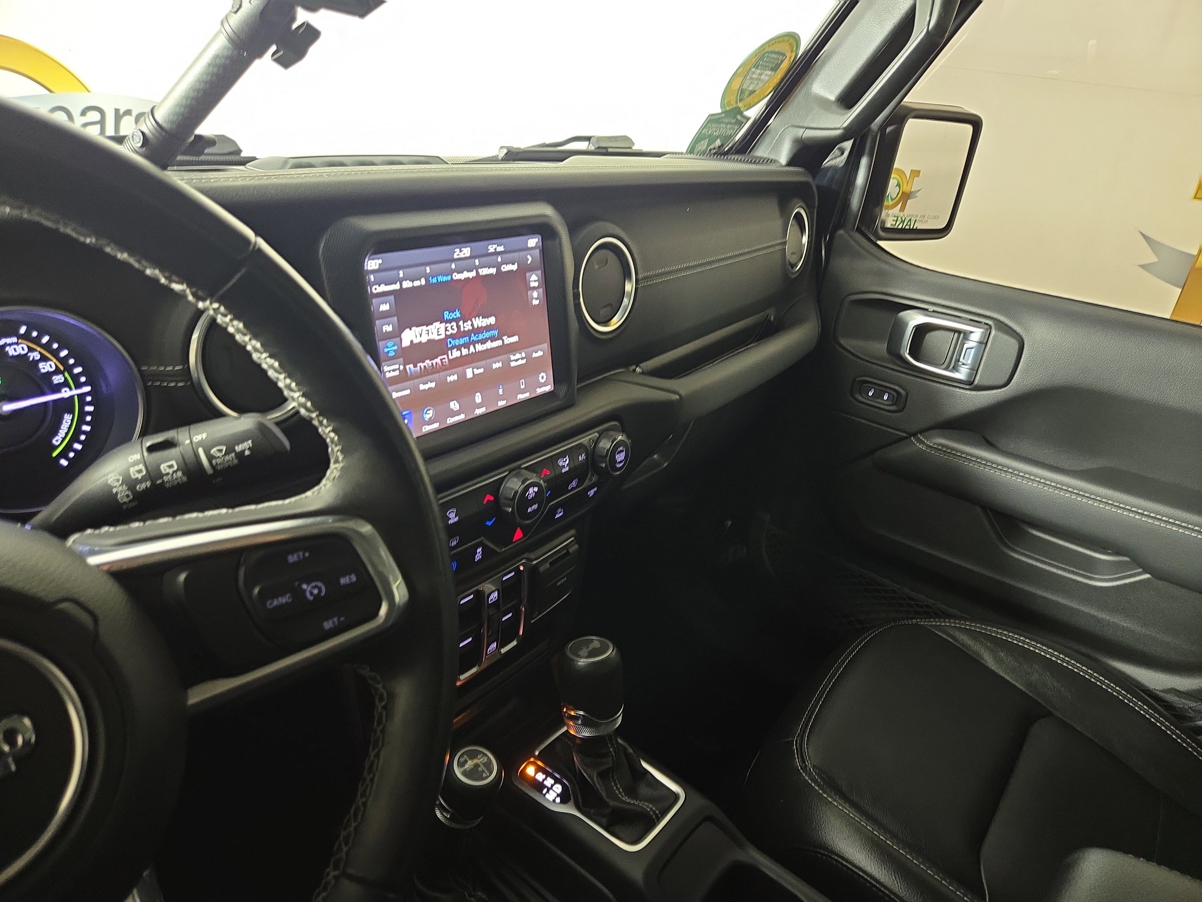 Certified 2022 Jeep Wrangler Unlimited Sahara image 25