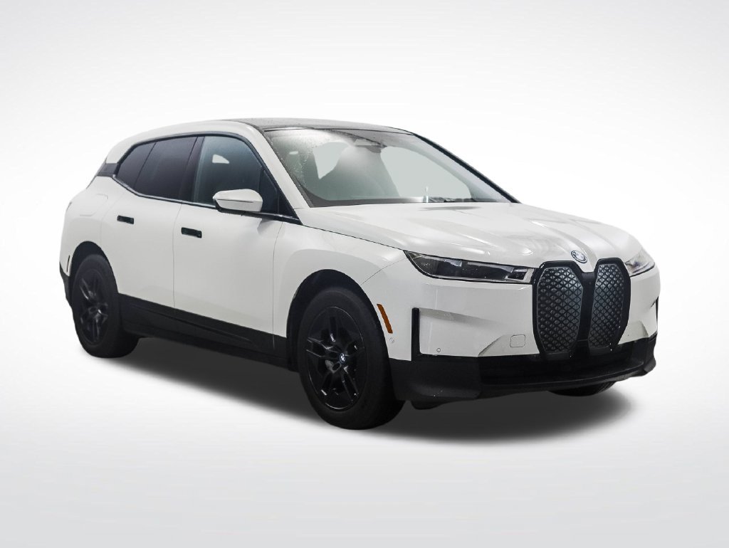 Certified 2024 BMW iX xDrive50 w/ Premium Package AWD/4WD image 7