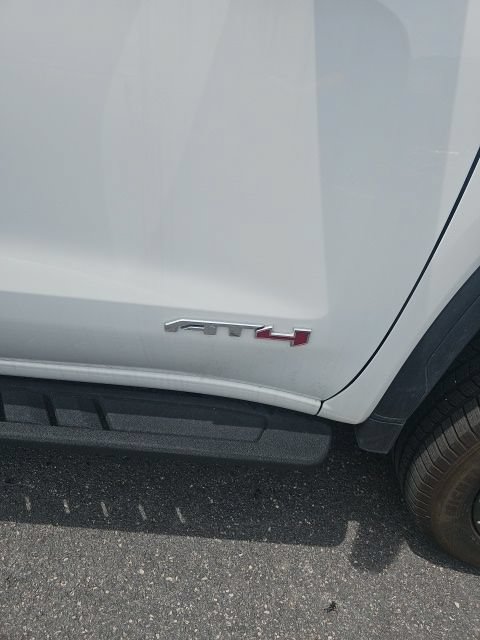 Used 2021 GMC Sierra 1500 AT4 w/ AT4 Preferred Package AWD/4WD image 6