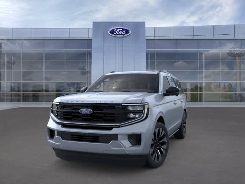 New 2026 Ford Expedition Platinum image 2