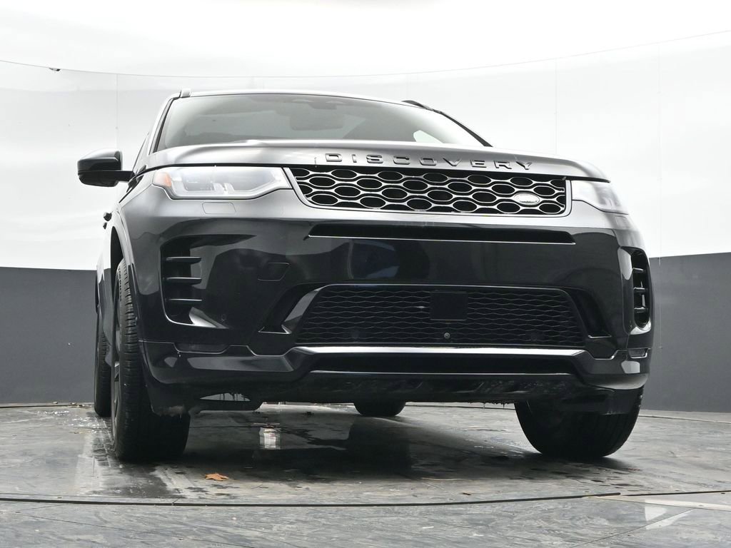 Used 2025 Land Rover Discovery Sport Dynamic SE image 43