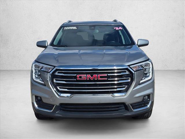 Used 2024 GMC Terrain SLT AWD/4WD image 2