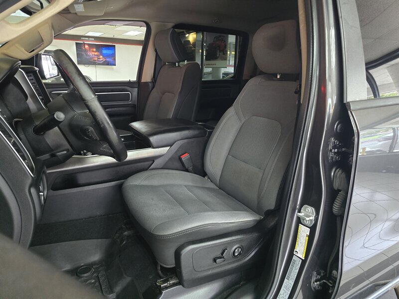 Used 2019 RAM 1500 Big Horn AWD/4WD image 9