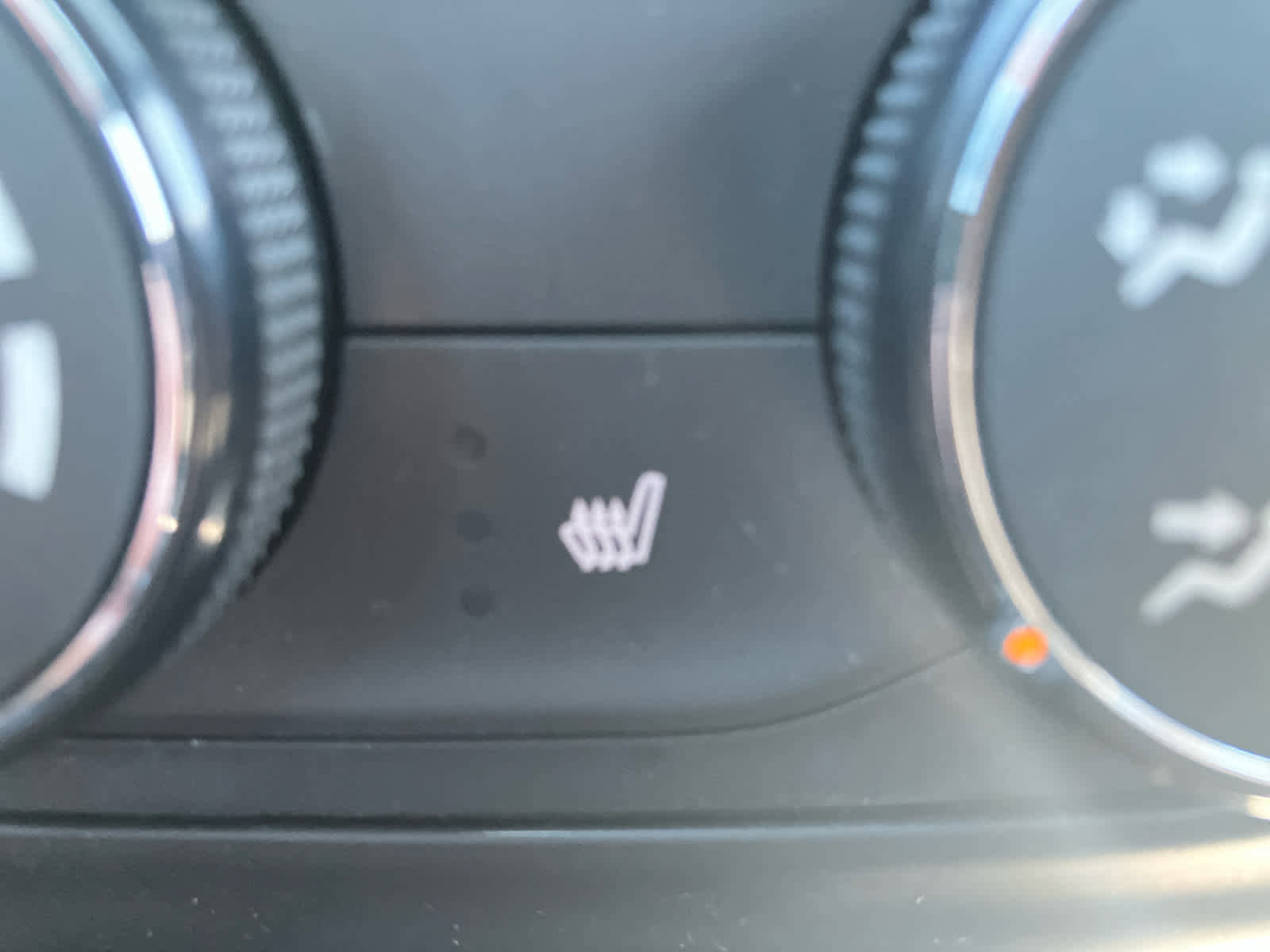 Used 2024 Chevrolet Trax RS w/ Sunroof Package image 25