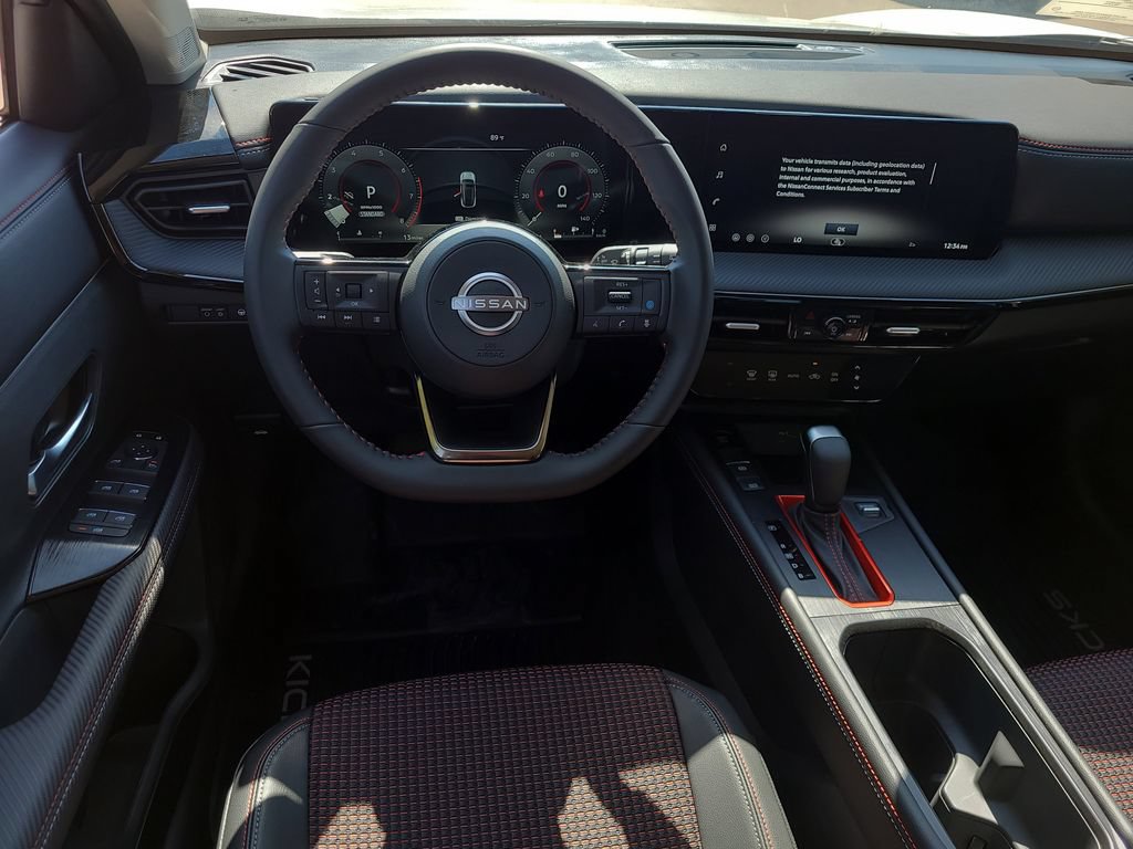 New 2026 Nissan Kicks SR w/ Illumination Package FWD image 11