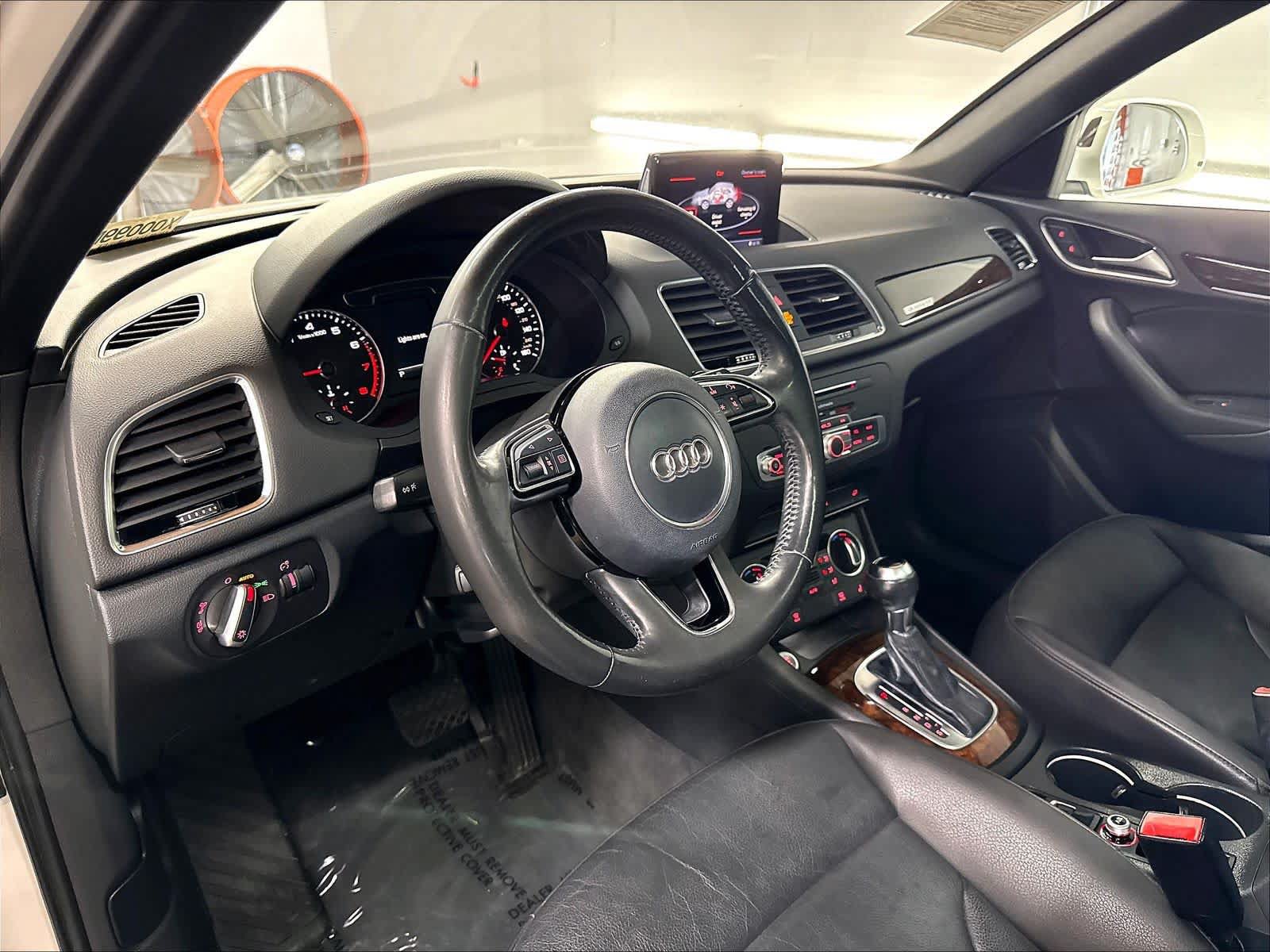 Used 2017 Audi Q3 2.0T Premium Plus w/ Premium Plus Package AWD/4WD image 15