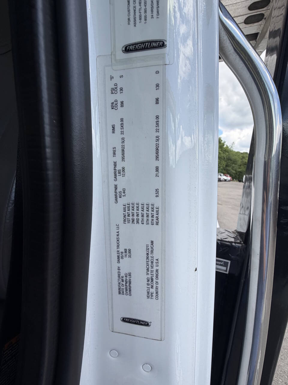 Used 2017 Ford F550 4x4 Regular Cab Super Duty image 24
