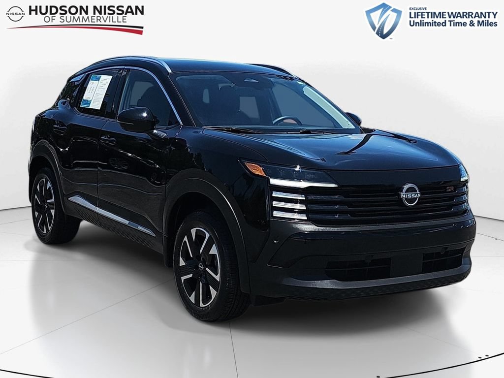 Used 2025 Nissan Kicks SR FWD image 1
