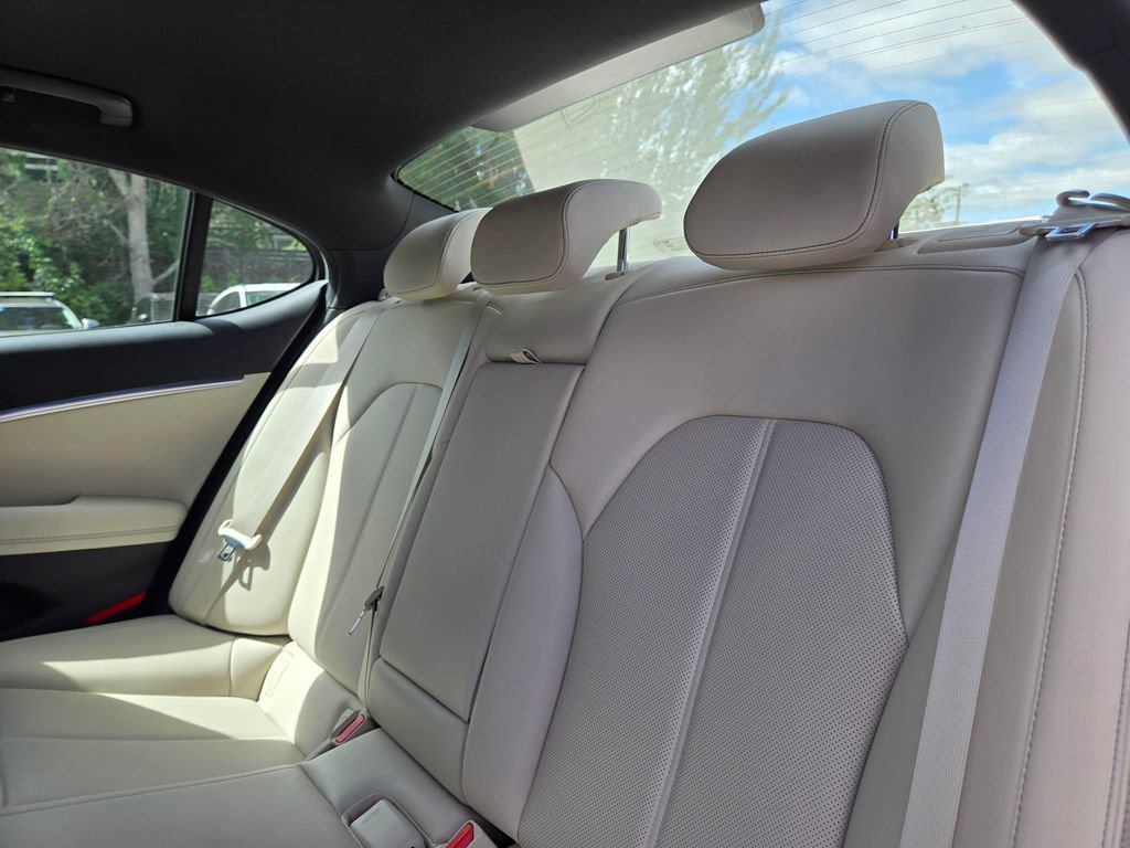Used 2026 Genesis G70 2.5T AWD/4WD image 17