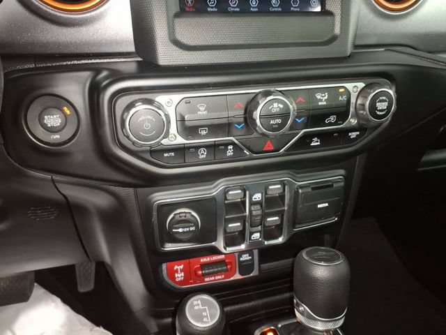 Used 2021 Jeep Gladiator Mojave w/ Trailer Tow Package AWD/4WD image 22