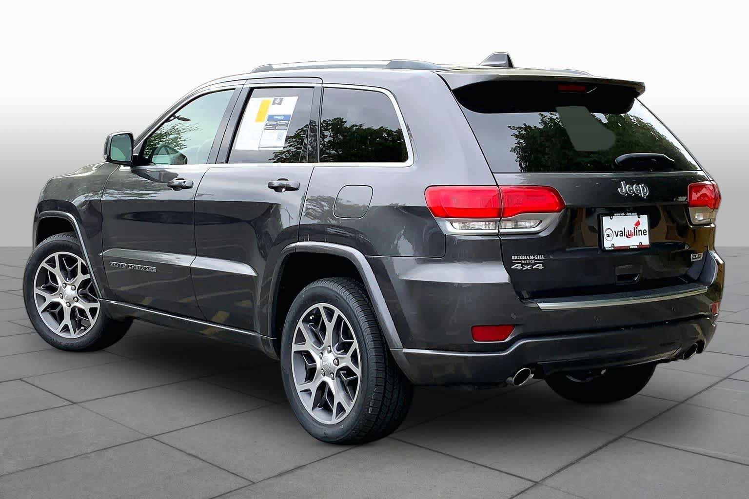 Used 2018 Jeep Grand Cherokee Limited AWD/4WD image 12