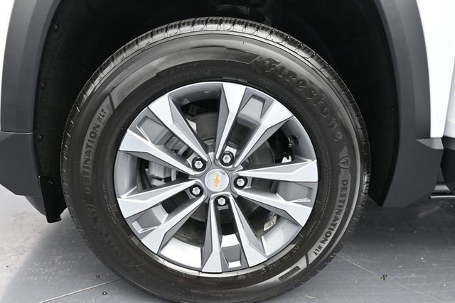 New 2026 Chevrolet Equinox LT w/ Convenience Package II FWD image 17