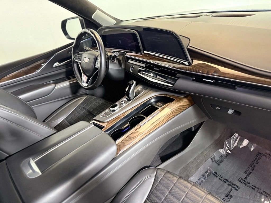 Used 2023 Cadillac Escalade Sport Platinum AWD/4WD image 23