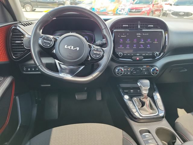 Certified 2025 Kia Soul GT-Line w/ GT-Line Technology Package FWD image 8