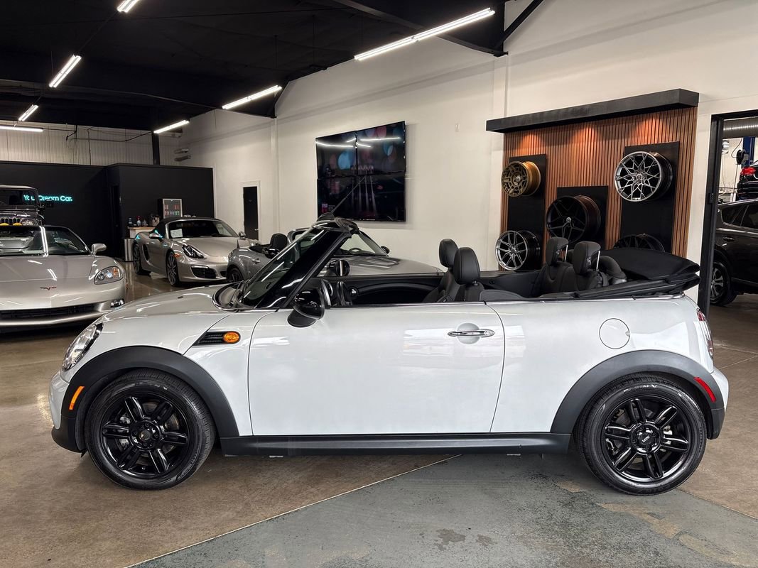 Used 2013 MINI Cooper Convertible FWD image 5