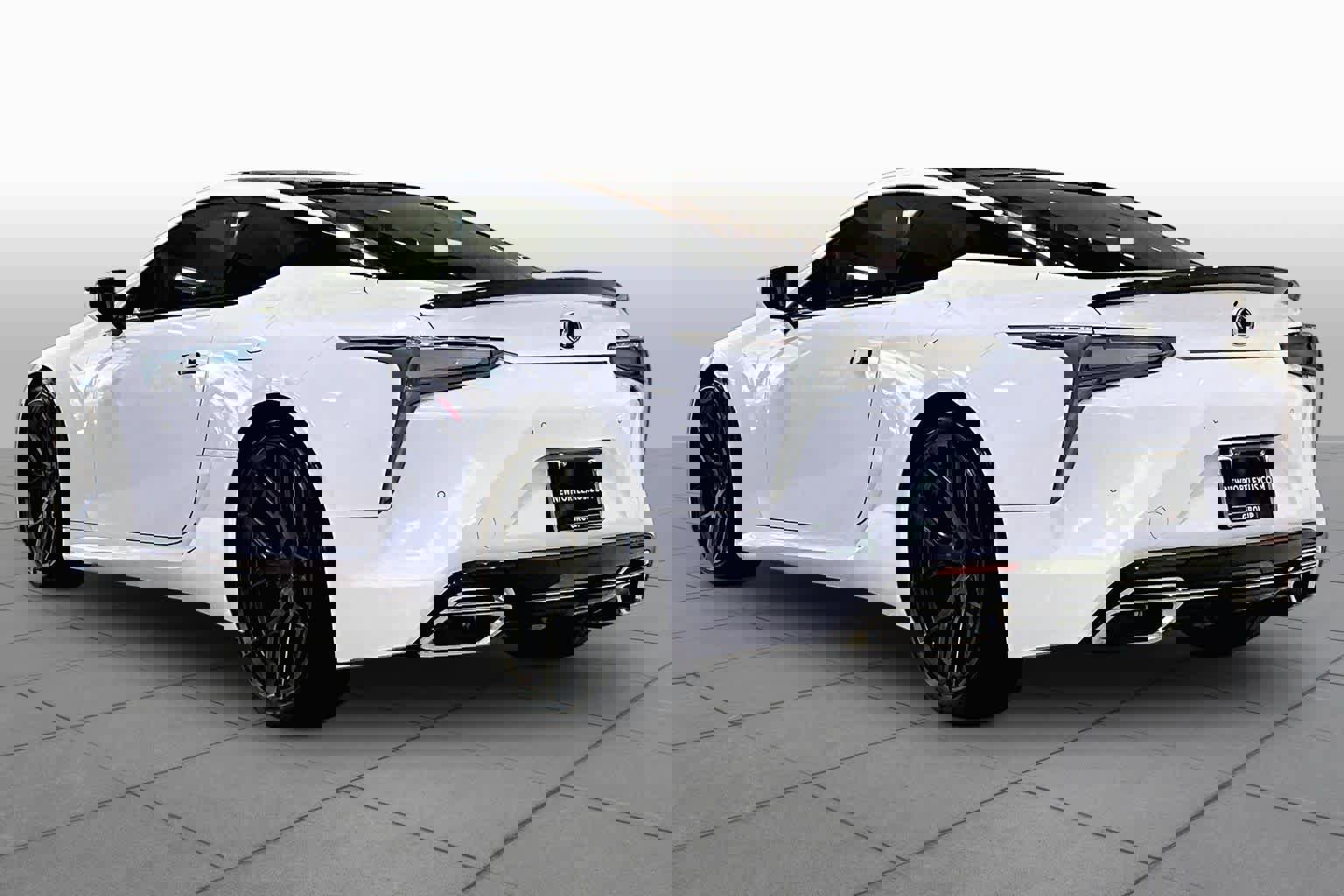 Used 2019 Lexus LC 500 Coupe w/ Carbon Fiber Package image 10