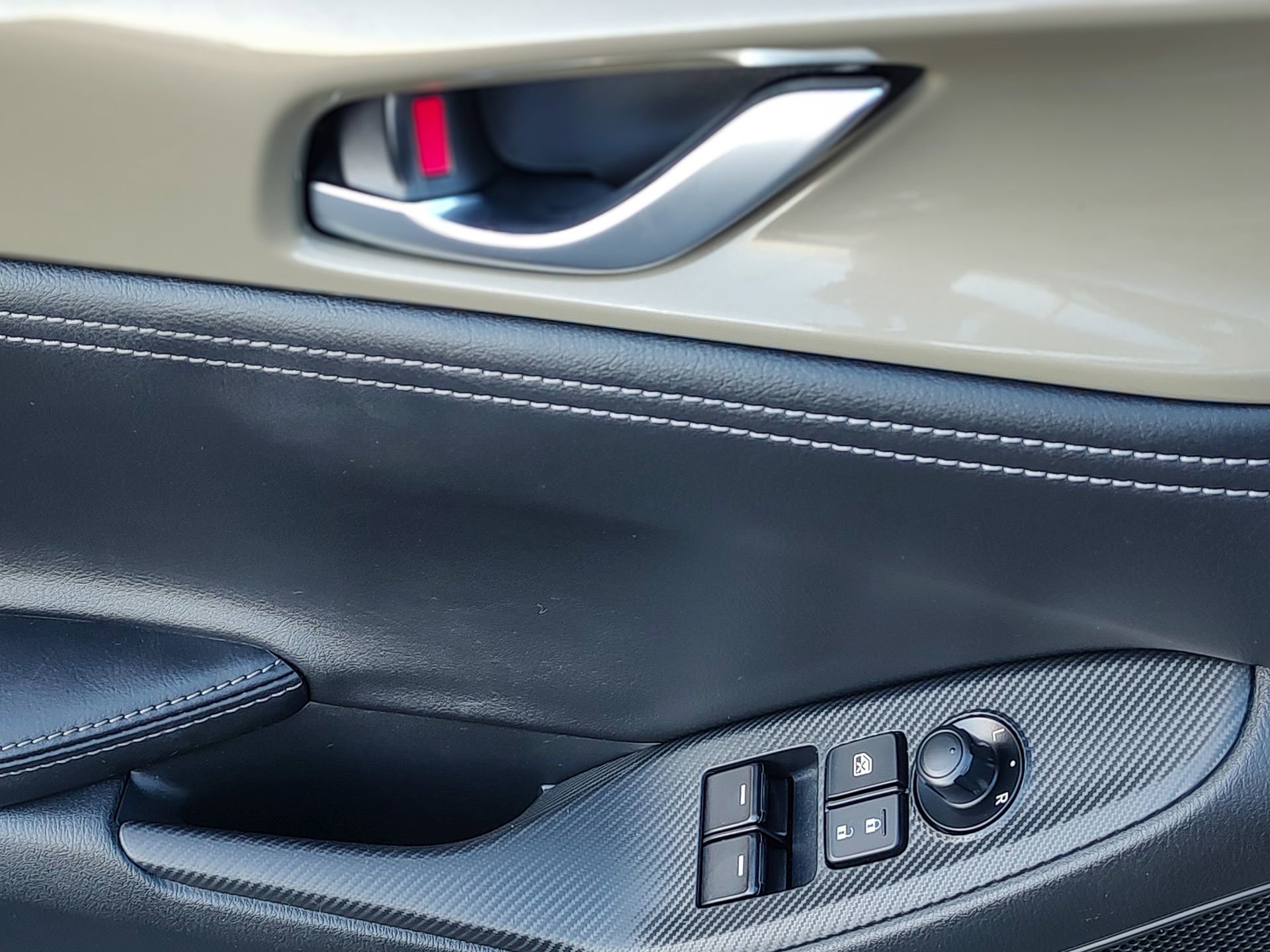 Used 2023 MAZDA MX-5 Miata Grand Touring w/ Weather Package image 28