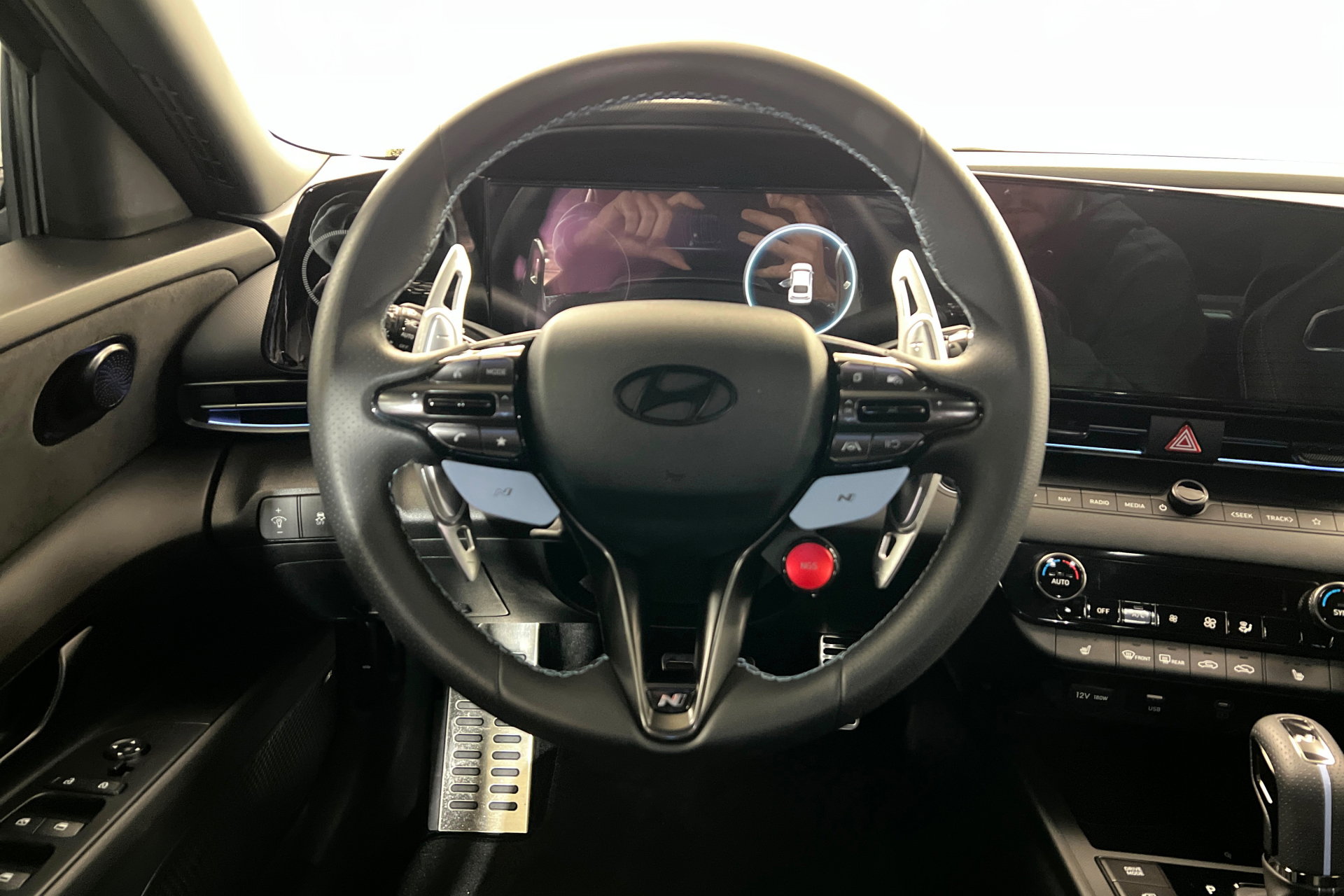 Used 2025 Hyundai Elantra N FWD image 12