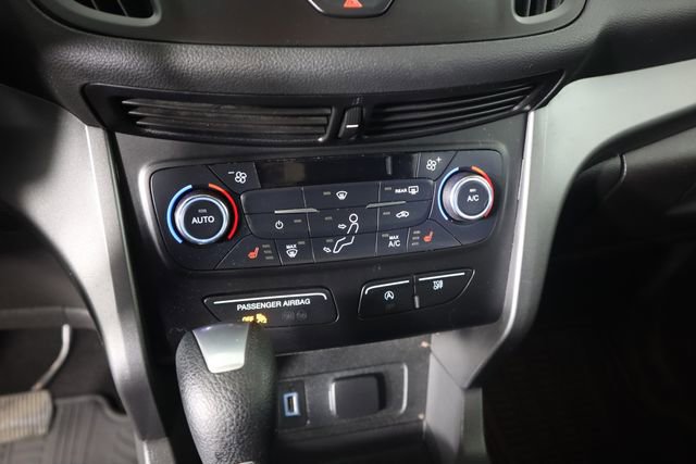 Used 2017 Ford Escape SE w/ SE Cold Weather Package image 39