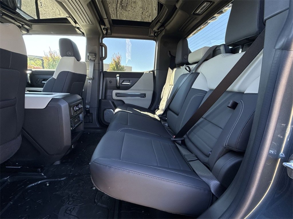 New 2026 GMC Hummer EV 4x4 Crew Cab image 24
