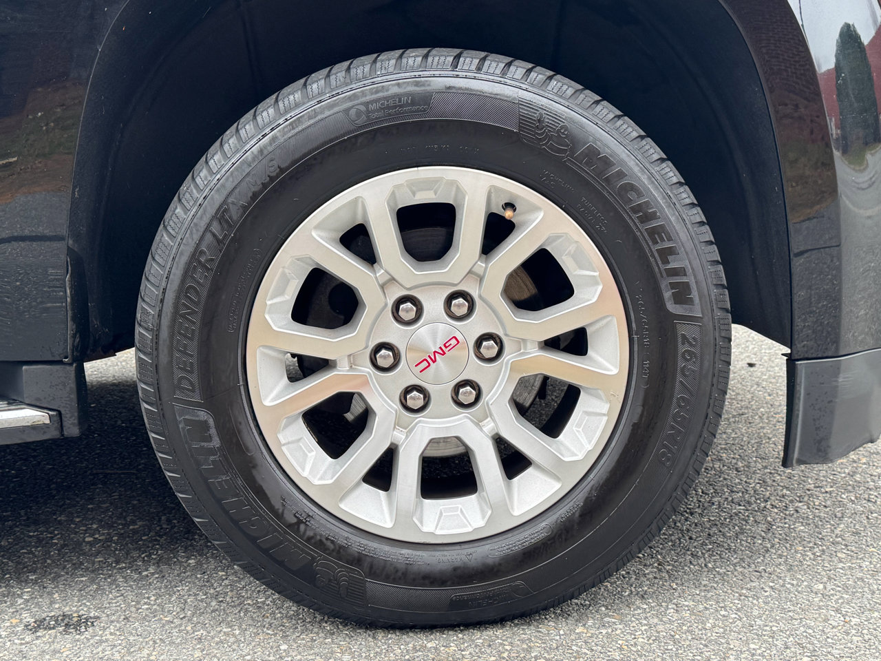 Used 2019 GMC Yukon XL SLT image 8