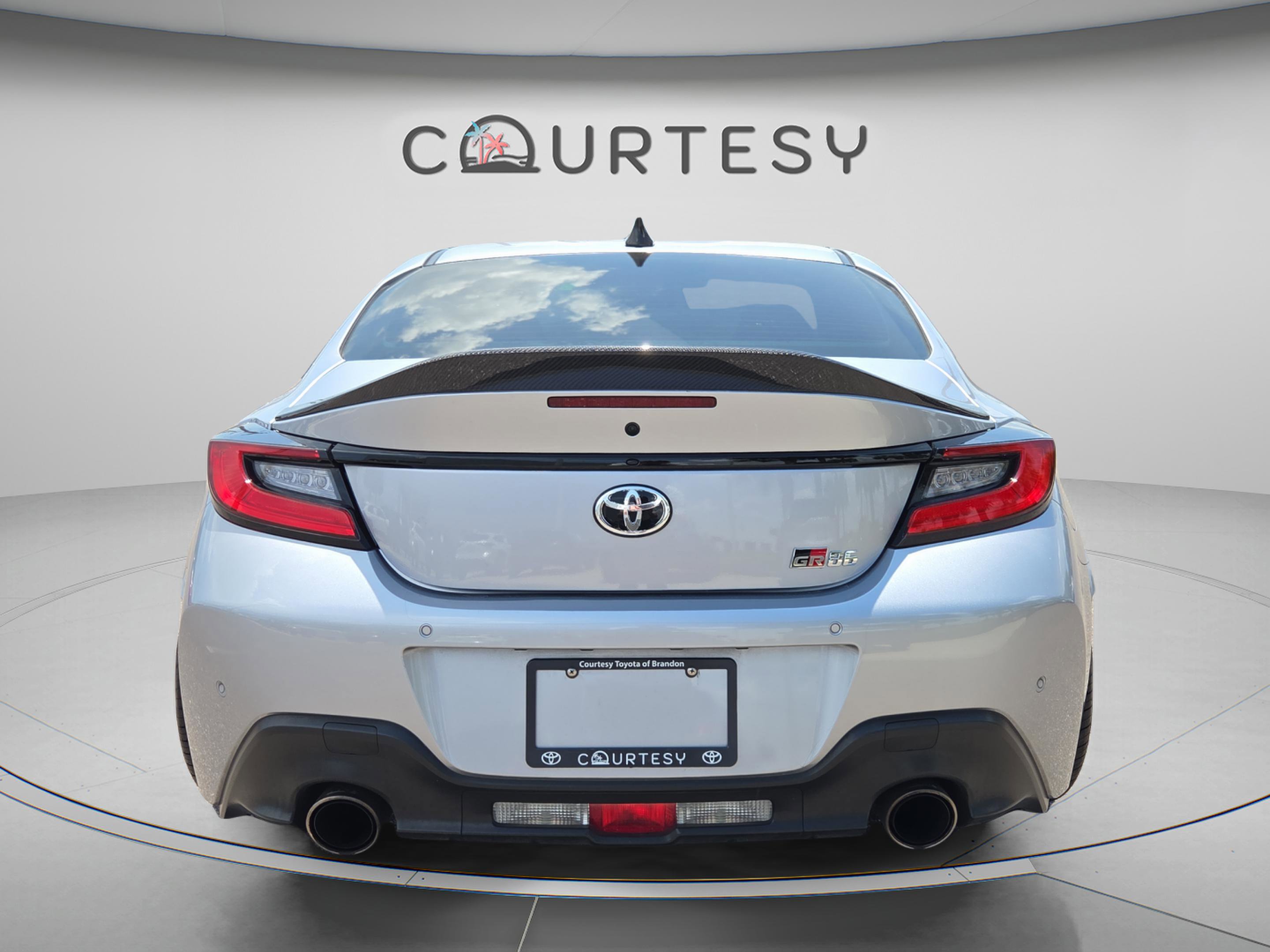 Used 2024 Toyota GR86 Premium RWD image 4