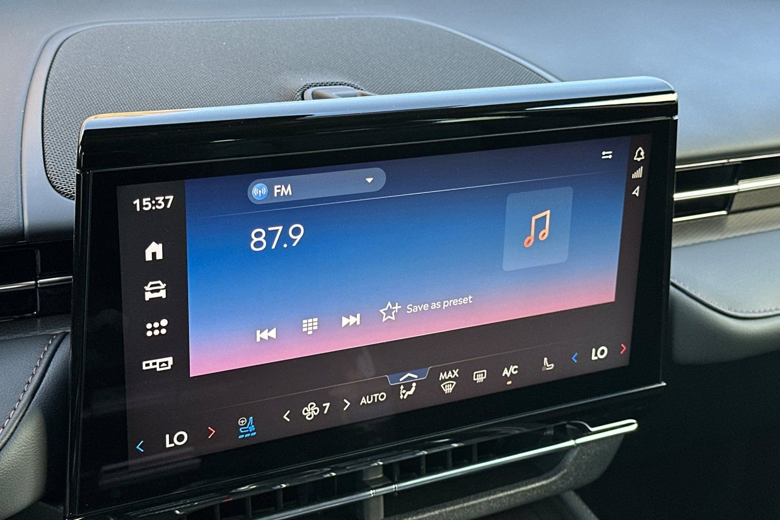 New 2026 Lincoln Nautilus Premier w/ Equipment Group 102A image 17