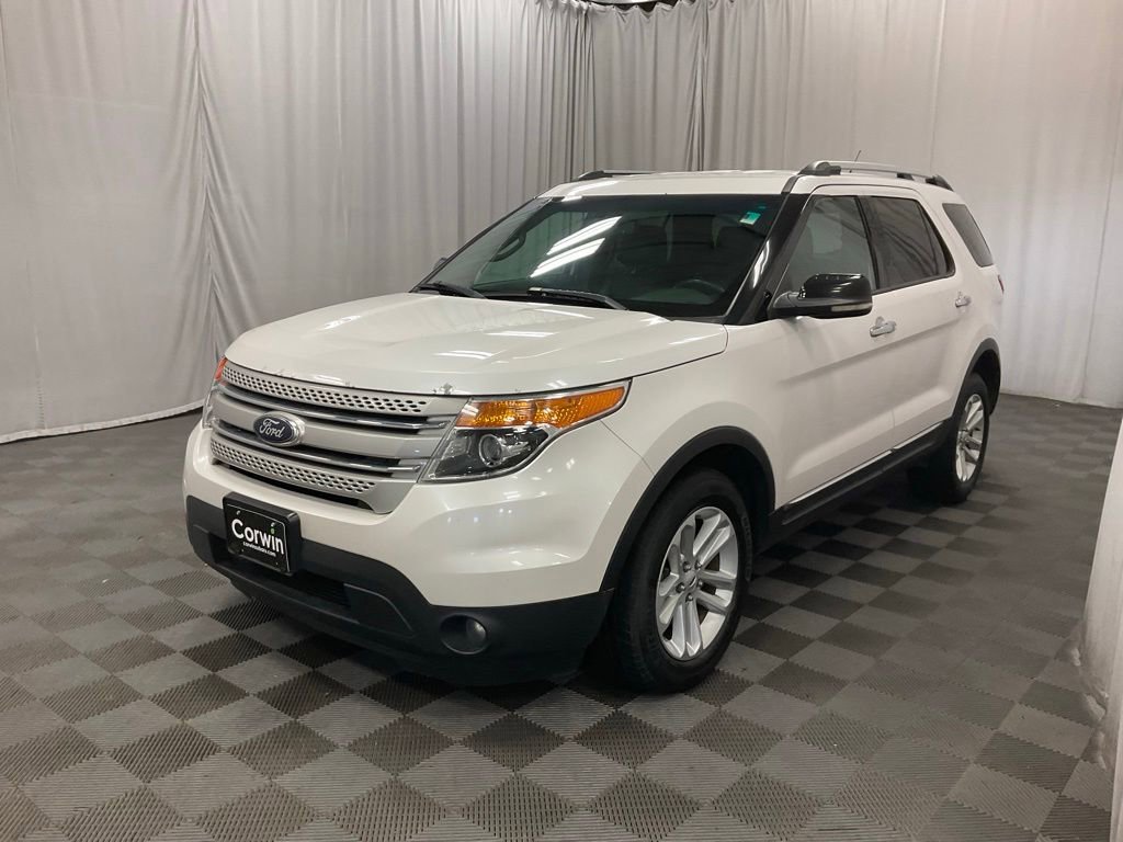 Used 2013 Ford Explorer XLT AWD/4WD image 4