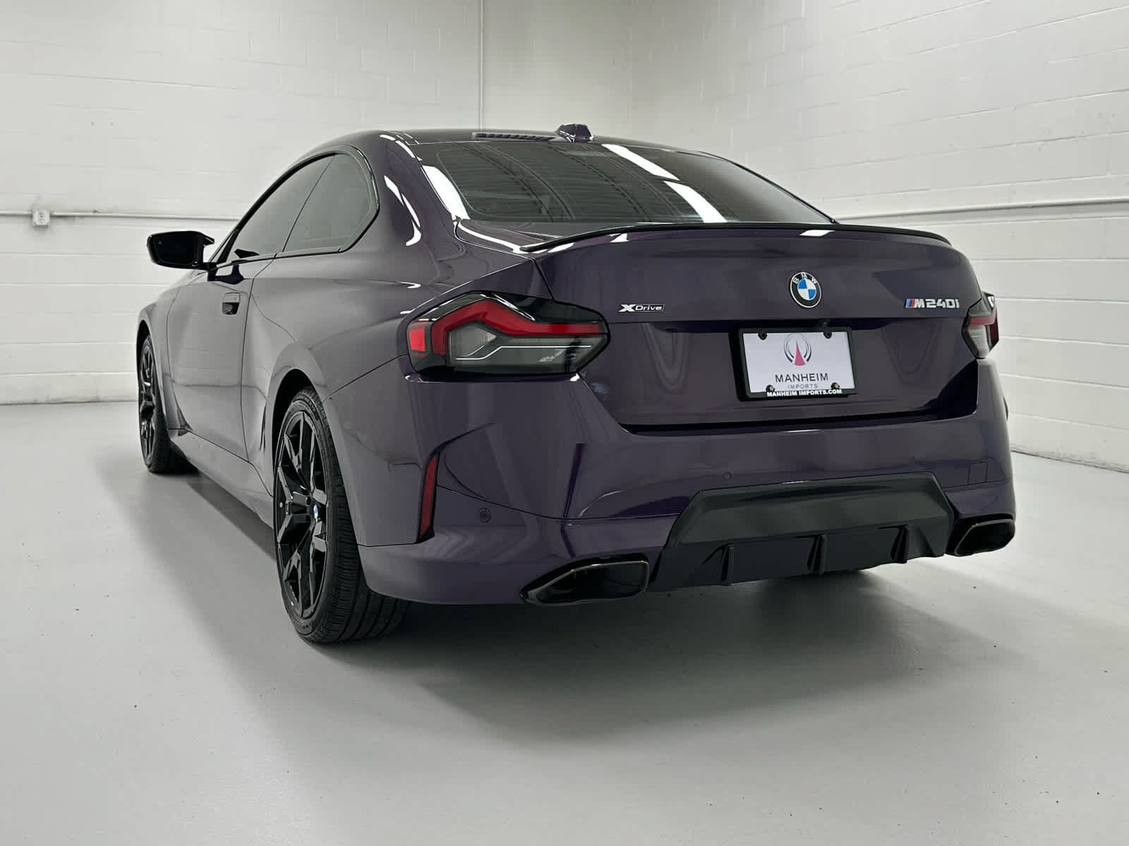 Used 2025 BMW M240i xDrive Coupe w/ Premium Package AWD/4WD image 8