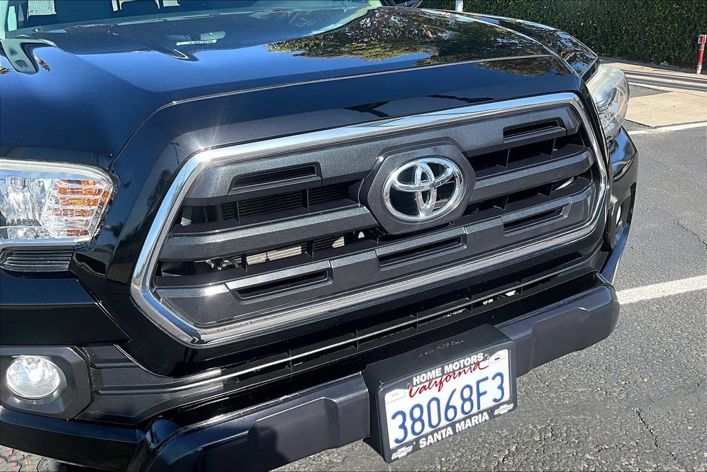 Used 2017 Toyota Tacoma SR5 w/ Tow Package AWD/4WD image 24