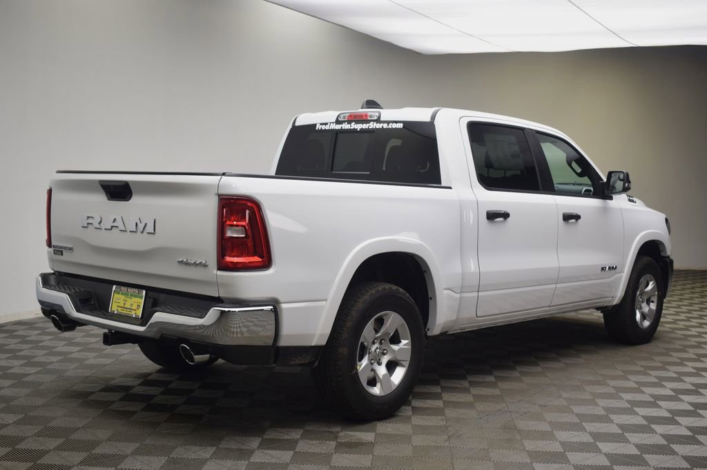 New 2026 RAM 1500 4x4 Crew Cab image 8