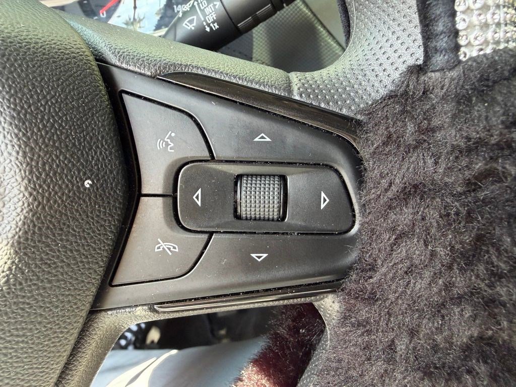 Used 2021 Chevrolet TrailBlazer LS FWD image 11