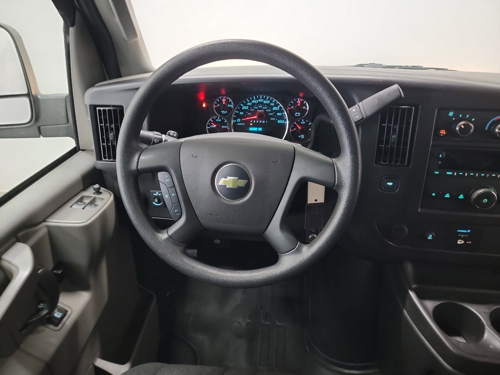 Used 2024 Chevrolet Express 2500 w/ Driver Convenience Package RWD image 16