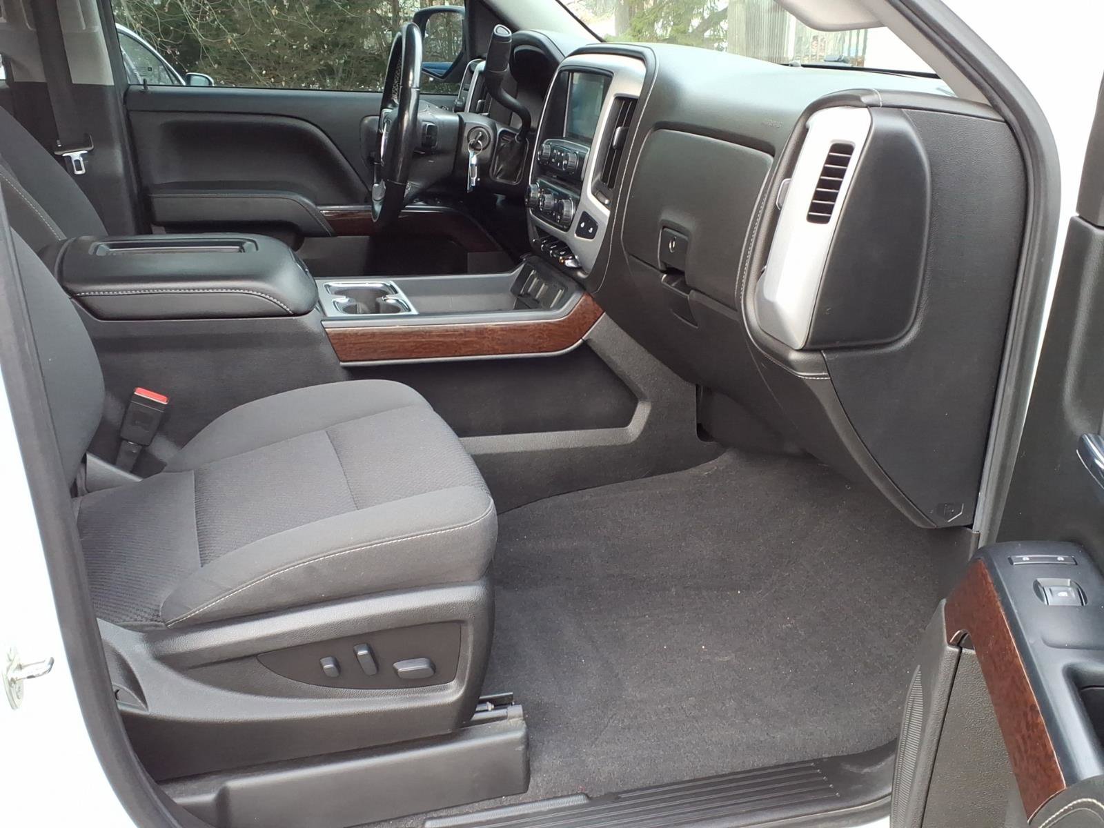 Used 2018 GMC Sierra 1500 SLE w/ SLE Value Package image 5