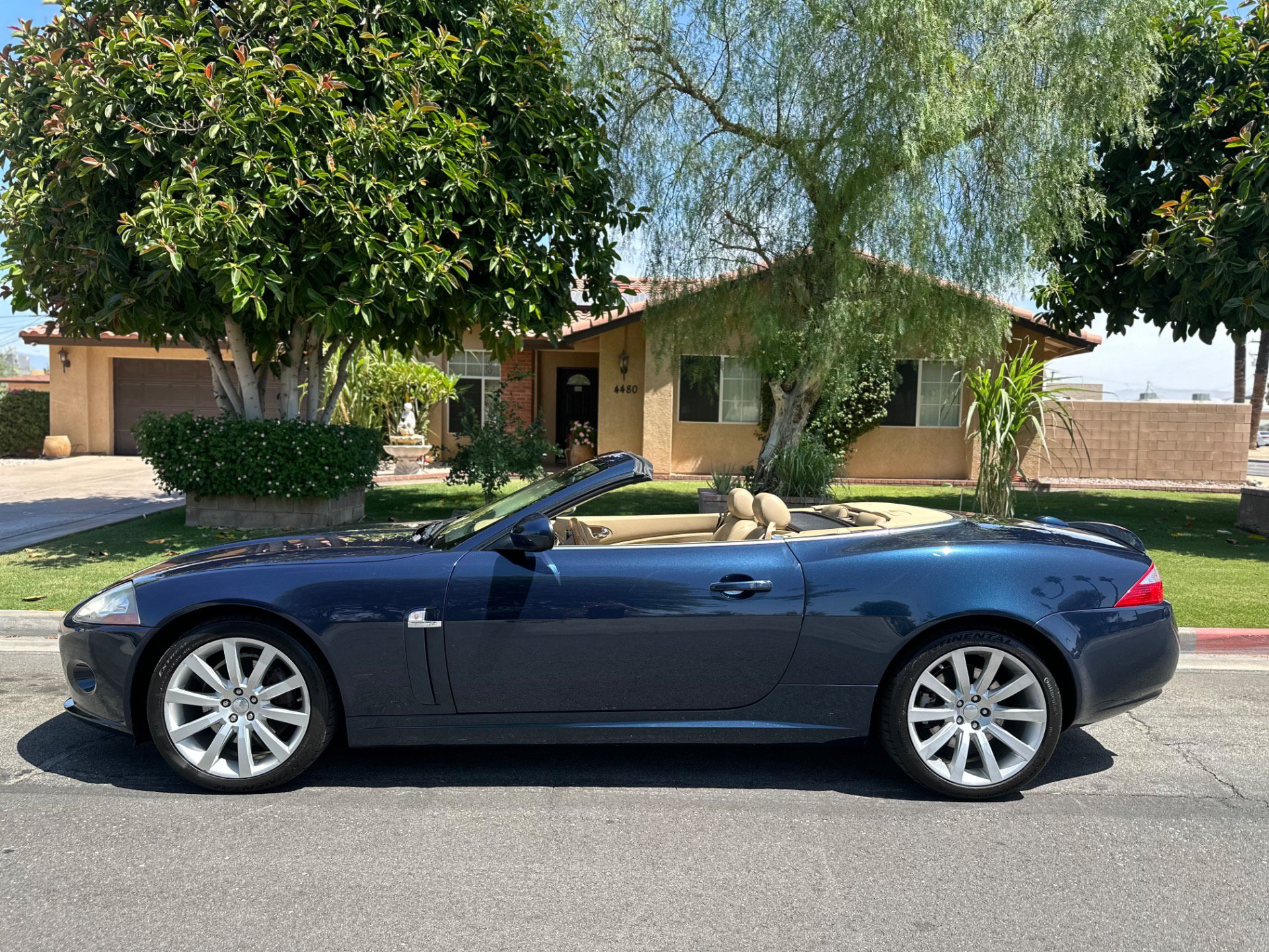 Used 2007 Jaguar XK Convertible RWD image 27