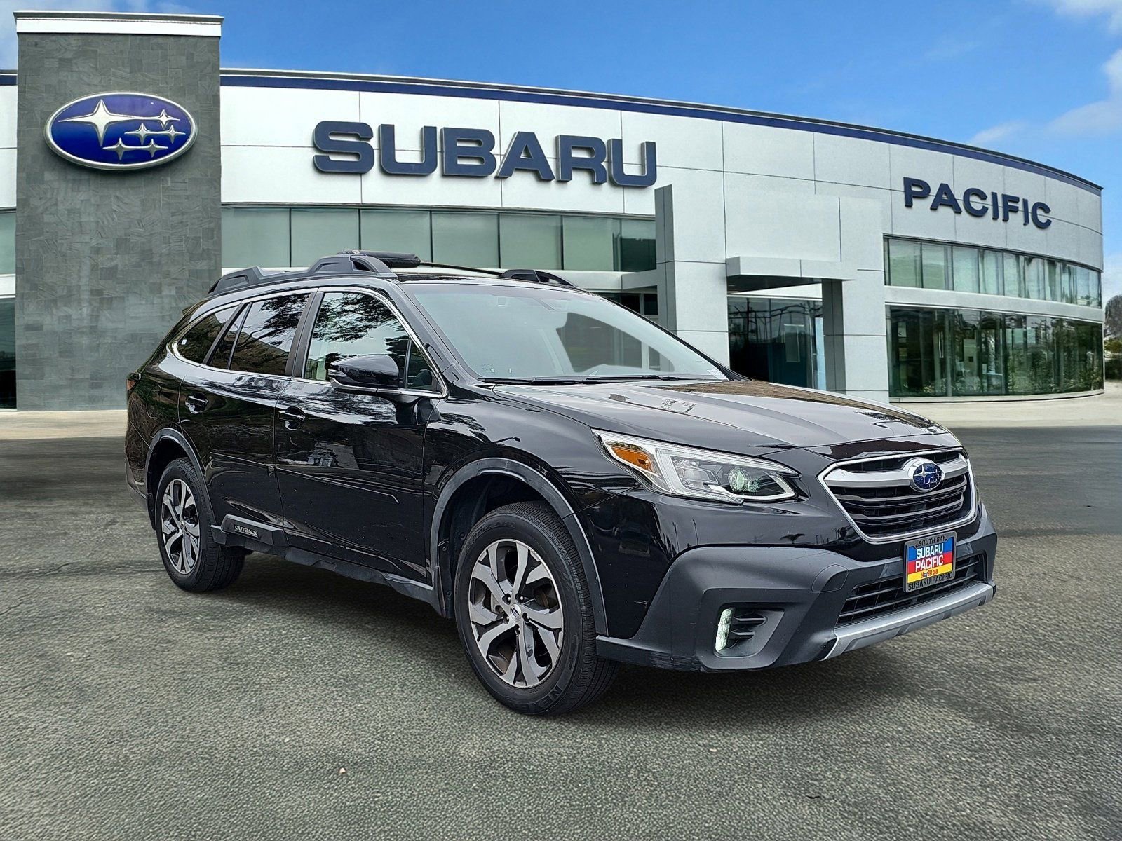 Used 2021 Subaru Outback Limited XT w/ Popular Package #2 AWD/4WD image 1
