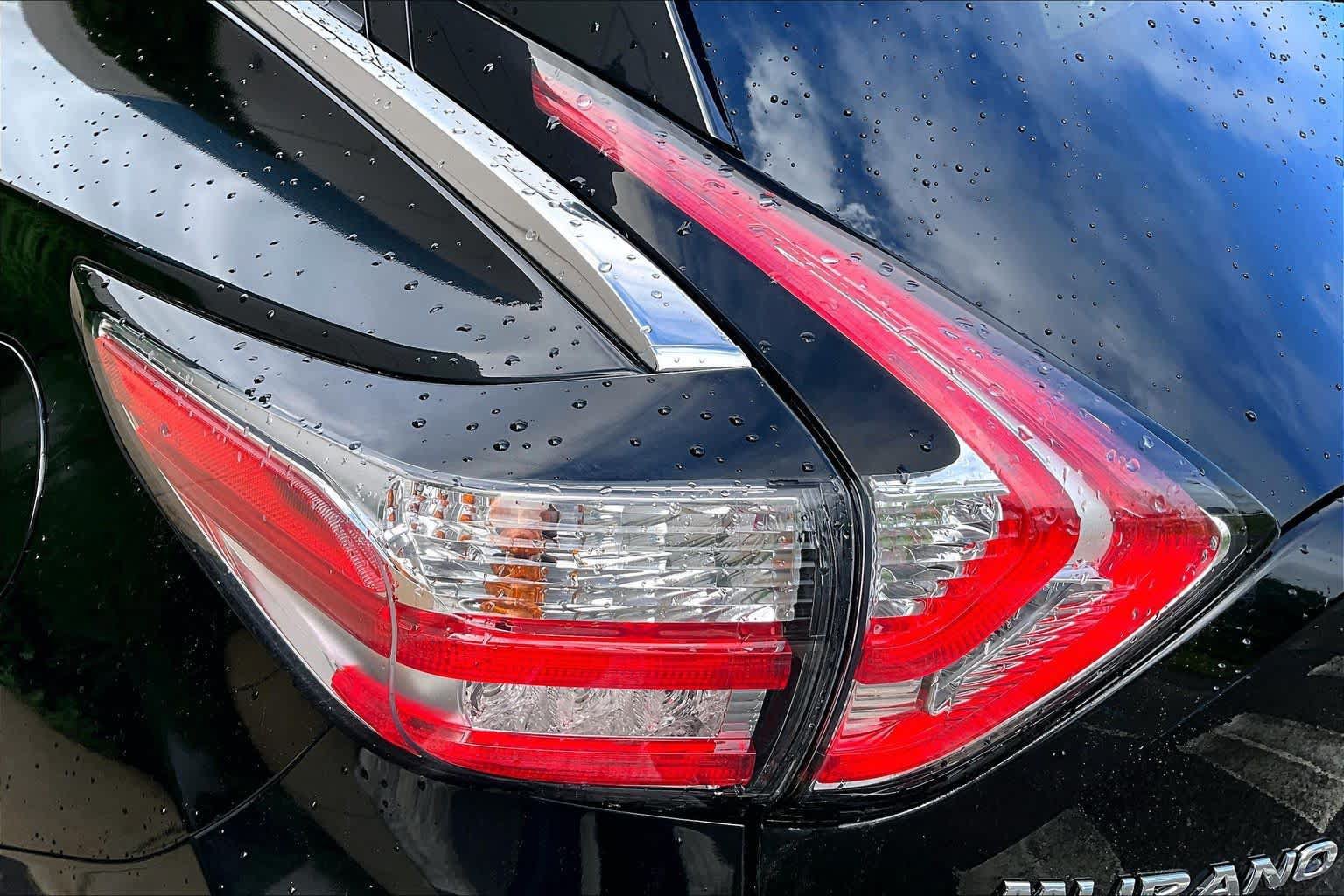 Used 2016 Nissan Murano SV AWD/4WD image 28