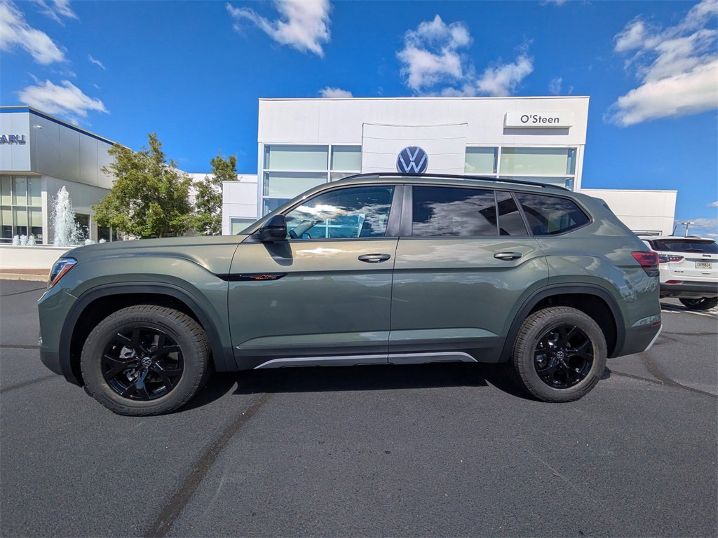 New 2026 Volkswagen Atlas Peak Edition image 8