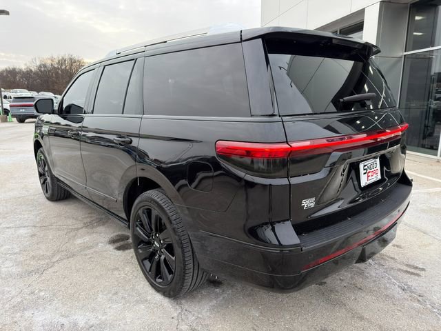 Used 2024 Lincoln Navigator Reserve image 5