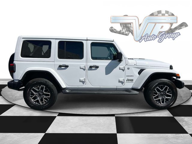 Used 2024 Jeep Wrangler Unlimited Sahara w/ Safety Group AWD/4WD image 4
